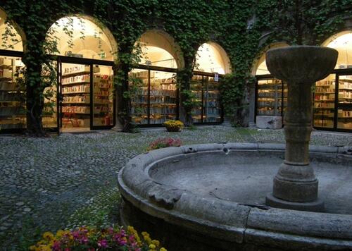 Biblioteca civica di Cuneo slide