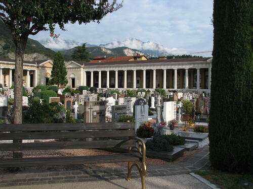 Cimitero monumentale di Trento slide