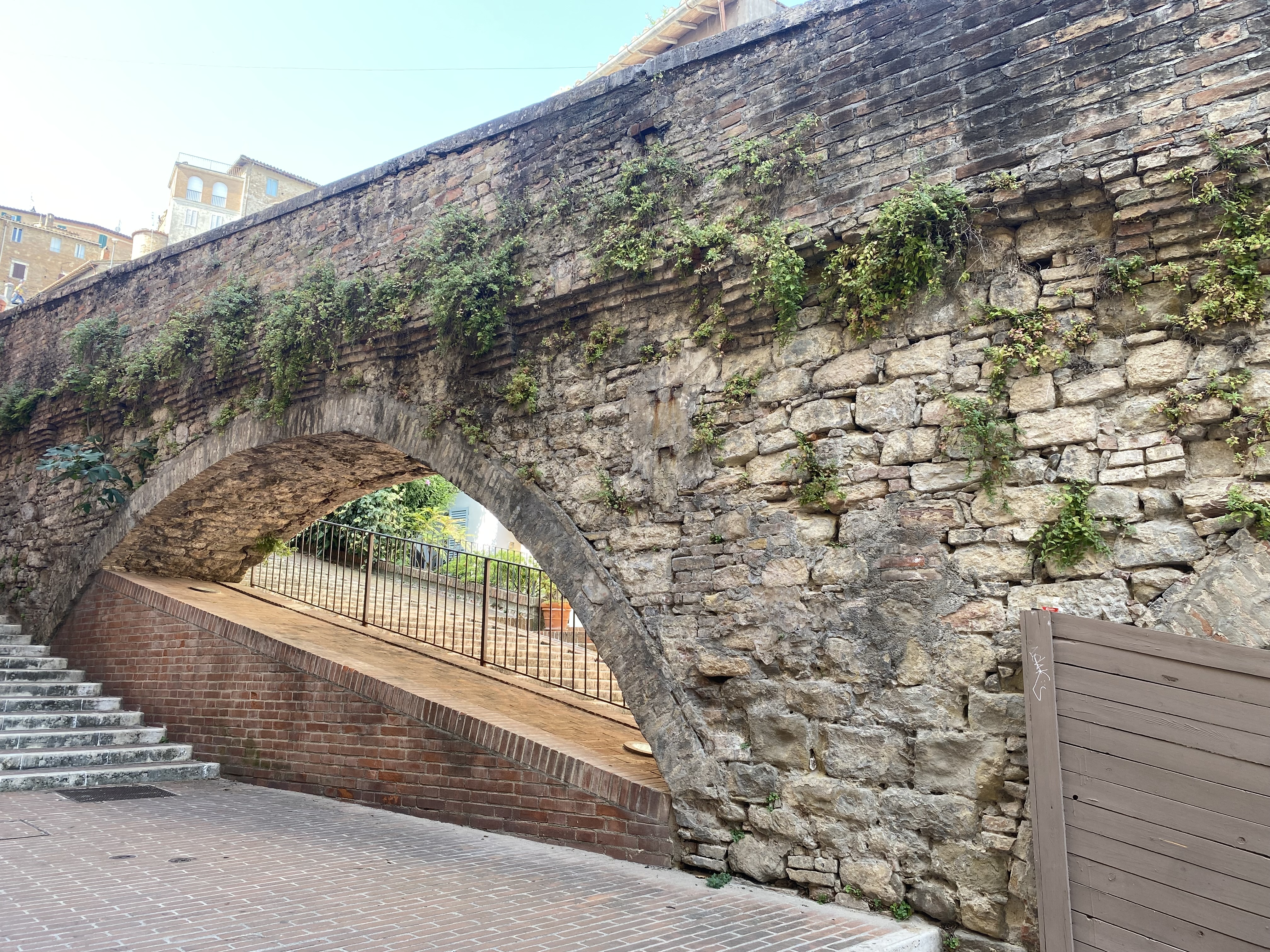 Immagini di Acquedotto medievale