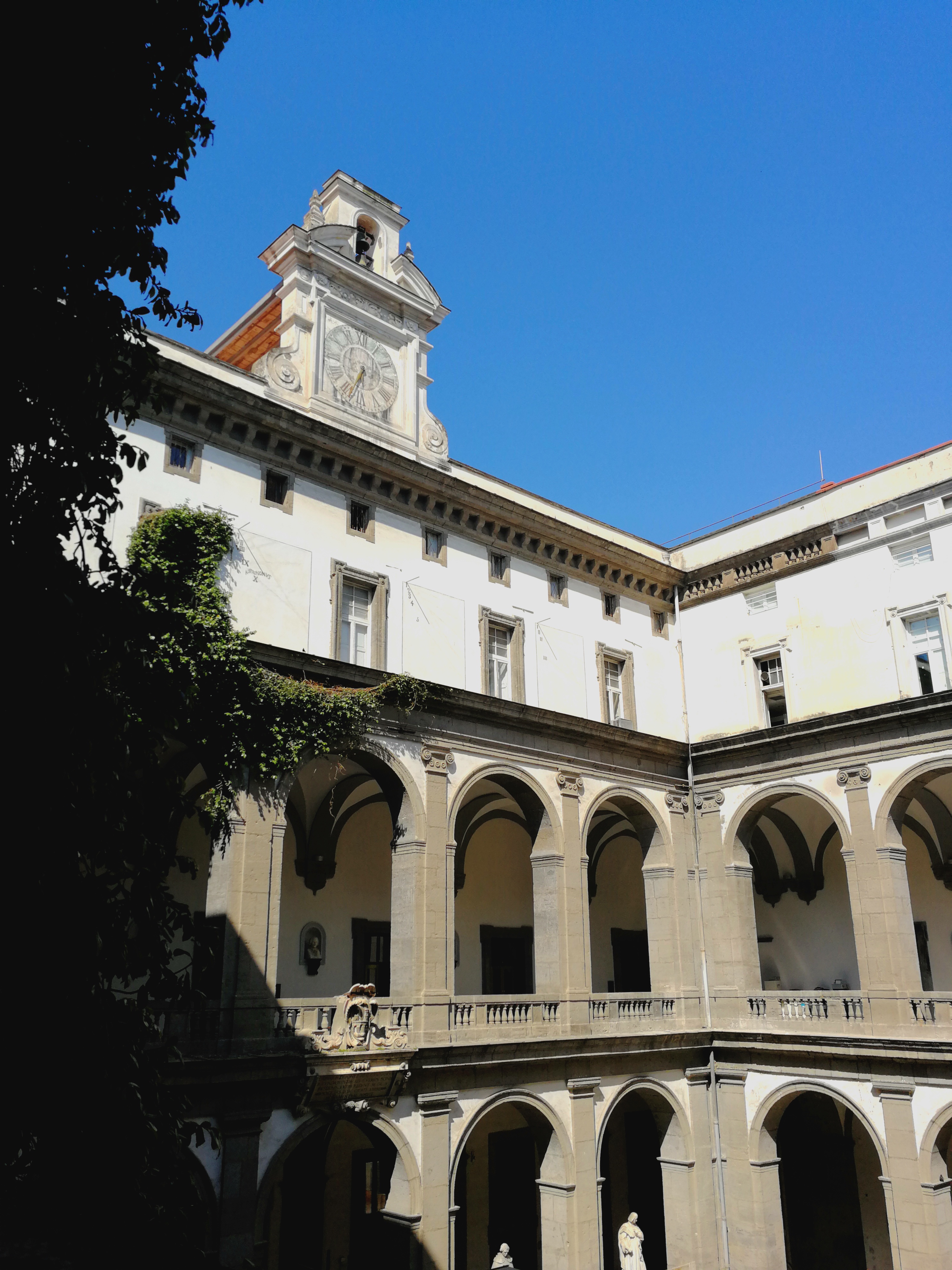 Immagini di Biblioteca Universitaria di Napoli