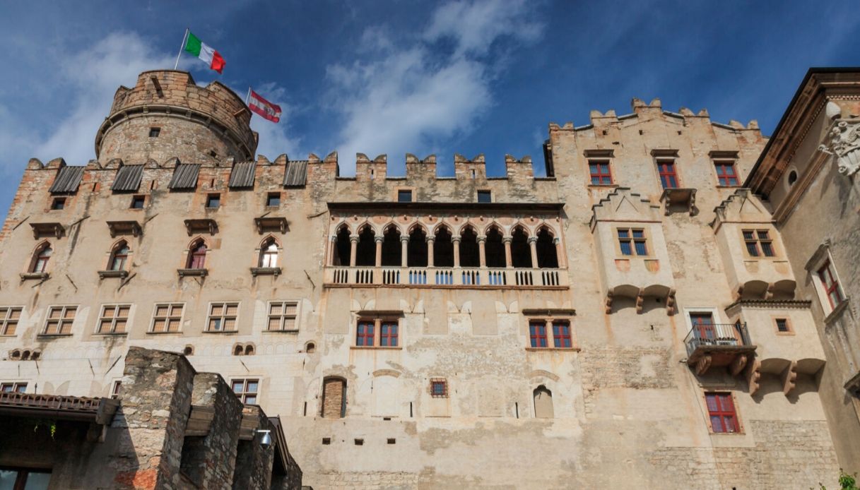 Immagini di Castello del Buonconsiglio. Monumenti e collezioni provinciali