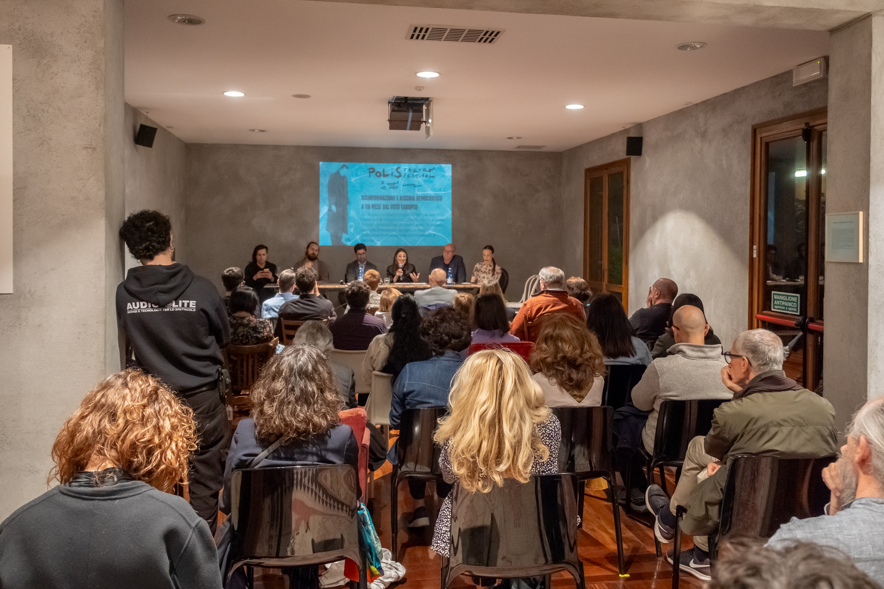 Immagini di POLIS Teatro Festival