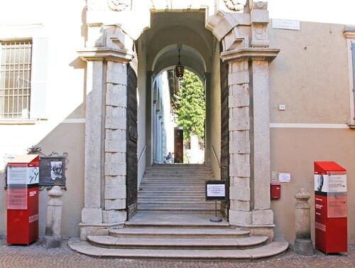 Il Cortile di Palazzo Viani del Museo del Paesaggio: uno spazio per la città slide