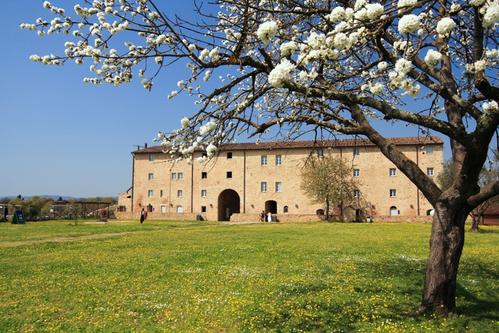 Parco Archeologico e Tecnologico della Fortezza di Poggio Imperiale slide