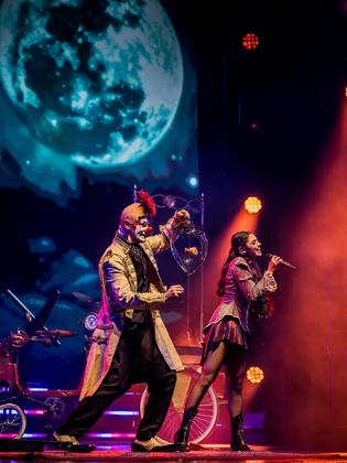 International Salieri Circus Award slide