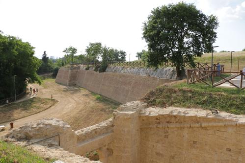 Parco Archeologico e Tecnologico della Fortezza di Poggio Imperiale slide