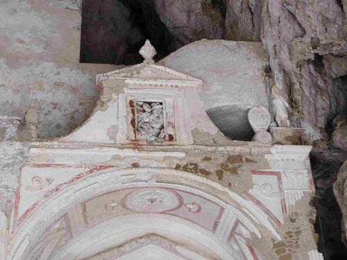 CHIESA RUPESTRE DI SAN MICHELE ARCANGELO slide