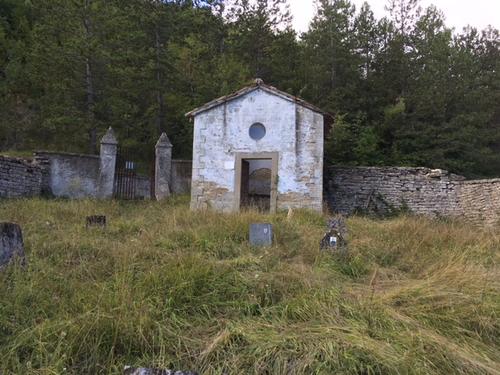 Cimitero di Poggio alla Lastra slide