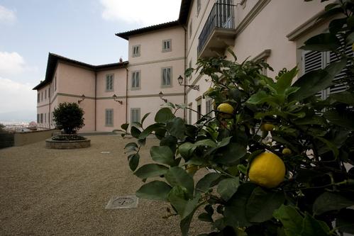 VILLA E GIARDINO BARDINI slide