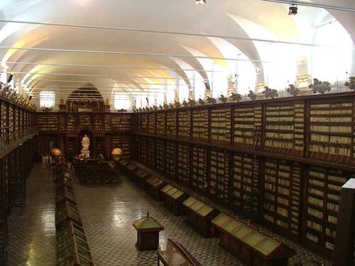 Tutela e conservazione del patrimonio librario della Biblioteca Casanatense slide
