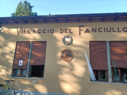 Villaggio del Fanciullo - Casermetta del Baluardo San Pietro, Mura di Lucca slide