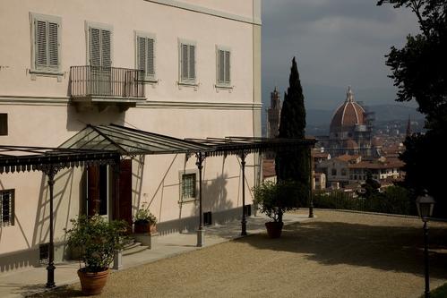 VILLA E GIARDINO BARDINI slide