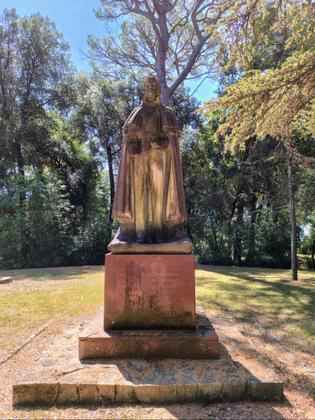 VILLA CHIGI SARACINI E PARCO MONUMENTALE slide