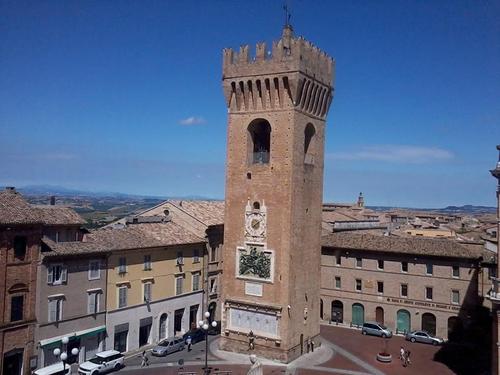 Torre civica piazza Giacomo Leopardi slide