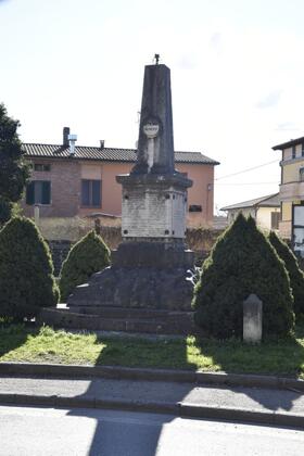 Monumento ai caduti e Fonte di San Francesco di Ponte San Giovanni slide