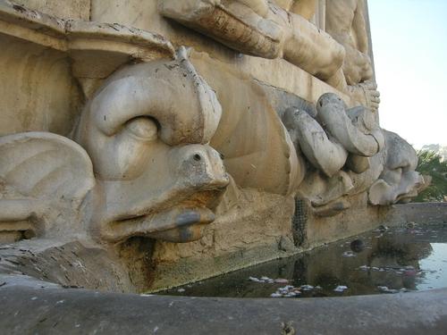 Fontana del Sebeto slide