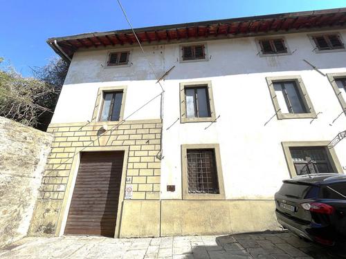 Palazzo del Campana slide