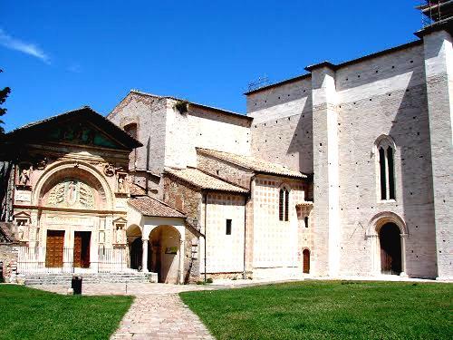 Cappella degli Oddi in San Francesco al Prato slide