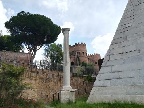 Piramide di Caio Cestio slide