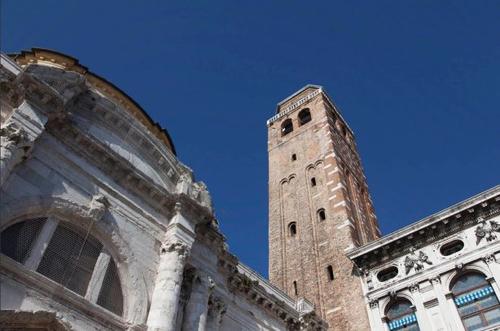 Campanile della Chiesa dei Santi Geremia profeta e Lucia vergine e martire slide