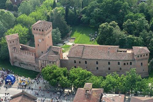 Castello di Formigine slide