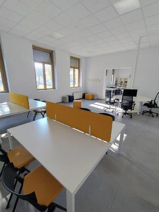 Biblioteca comunale di  Lusia slide