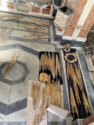 Macchina delle Quarantore della Chiesa di Santa Croce e Purgatorio al Mercato slide