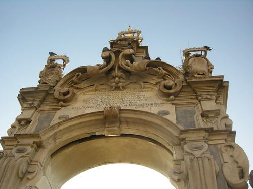 Fontana del Sebeto slide