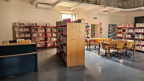 BIBLIOTECA CIVICA DI VARESE slide