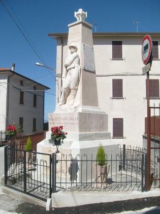 MONUMENTO AI CADUTI IN LOCALITA