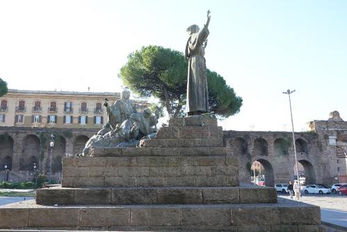 MONUMENTO A SAN FRANCESCO D