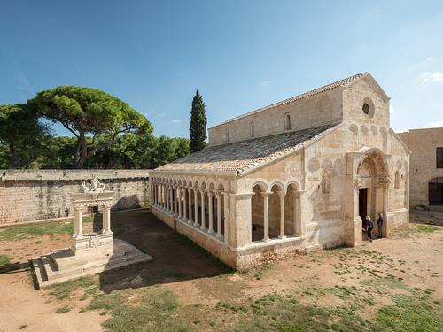 Abbazia di Santa Maria di Cerrate slide