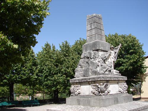 Monumento ai caduti della Prima Guerra Mondiale in frazione Piazze slide