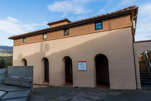 Museo Leonardiano (Palazzina Uzielli, Castello dei Conti Guidi e Casa natale) slide