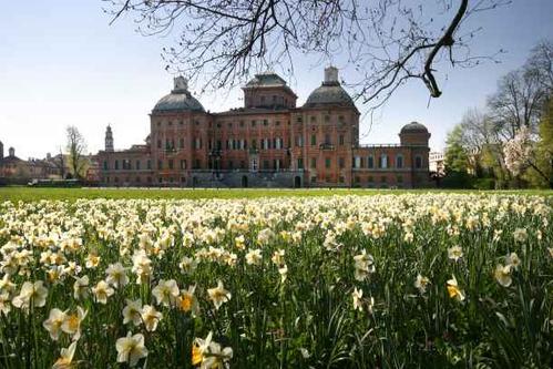 CASTELLO DI RACCONIGI slide