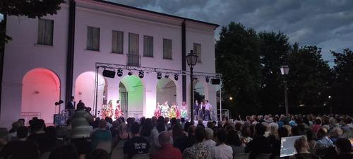 Biblioteca Civica di Albignasego slide