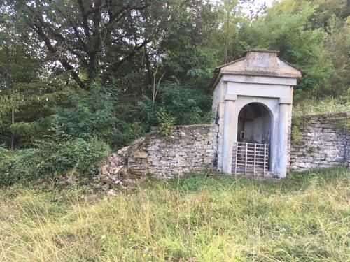 Cimitero di Poggio alla Lastra slide