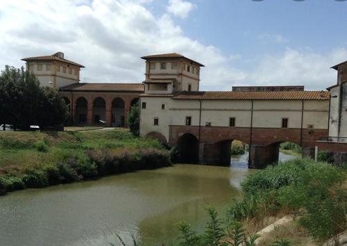 OSTELLO MEDICEO DI PONTE A CAPPIANO slide