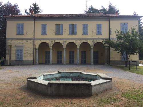 Villa Ferranti slide