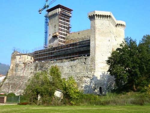 Rocca dei Conti Guidi slide