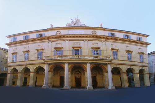 Fondazione Teatro Comunale di Modena slide