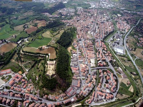 Parco Archeologico e Tecnologico della Fortezza di Poggio Imperiale slide