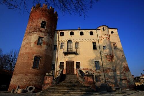 Castello di Monasterolo di Savigliano slide