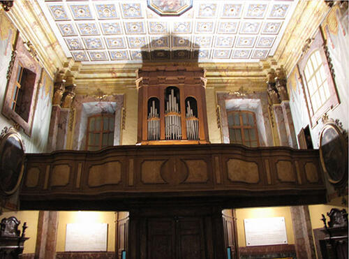 Organo della chiesa di S. Maria del Suffragio (o del Purgatorio) ad Amatrice slide