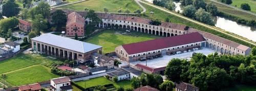 Biblioteca comunale - Corte Benedettina Correzzola slide