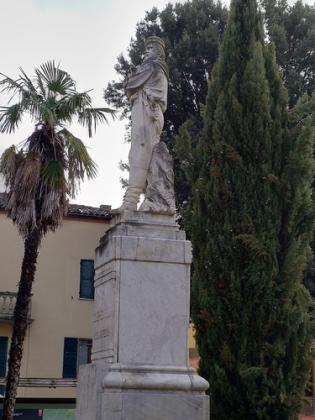 Monumento a Giuseppe Garibaldi slide