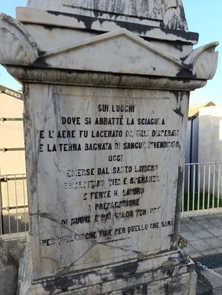 MONUMENTO FUNEBRE ALLE VITTIME DEL 1908 slide