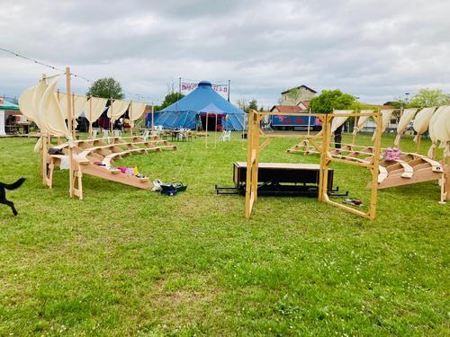 MagdaClan circo slide