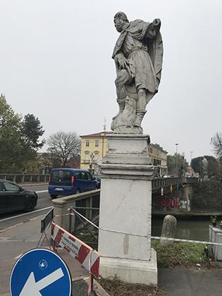 STATUE DEL PONTE DI SAN GIORGIO slide