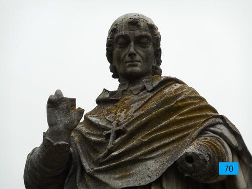 Statue in Prato della Valle - Isola Memmia slide